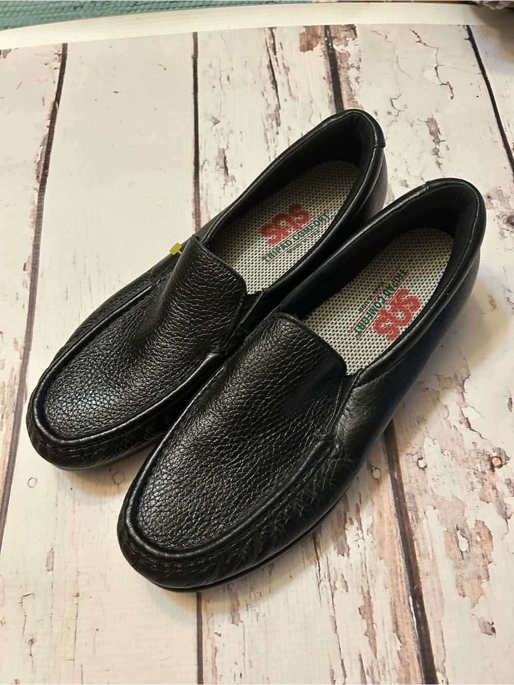 SAS Women's Black Pebbled Leather Slip-On Loafers tripad twin